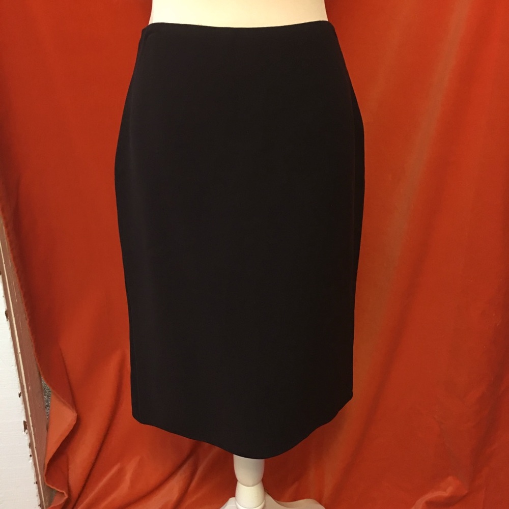 Ralph Lauren Black Label silk pencil skirt in black size 10 classic neutral